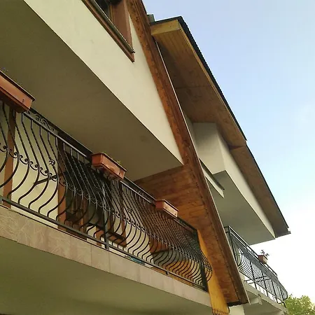 Skalnik Πανσιόν *